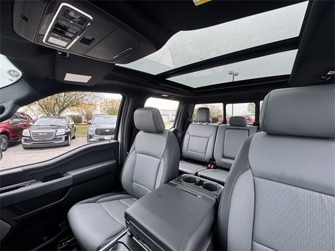 New 2025 Ford F150 Lightning Lariat image 25