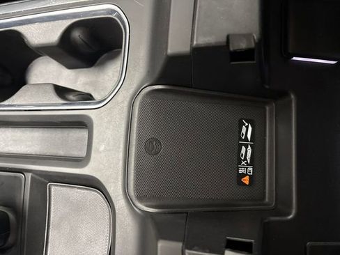 Used 2022 Chevrolet Silverado 1500 LTZ w/ LTZ Premium Package image 78