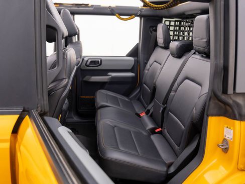 Used 2022 Ford Bronco Badlands w/ Sasquatch Package image 14