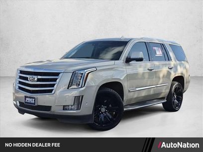 Used 2017 Cadillac Escalade Luxury