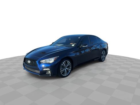 Used 2024 INFINITI Q50 Sensory image 2