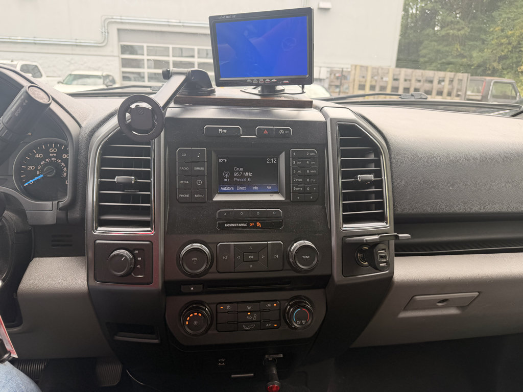 Used 2017 Ford F150 XLT AWD/4WD image 11
