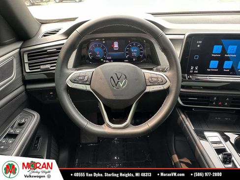 Used 2025 Volkswagen Atlas Cross Sport SE w/ Panoramic Sunroof Package AWD/4WD image 15
