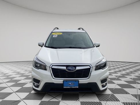 Certified 2021 Subaru Forester Limited image 2
