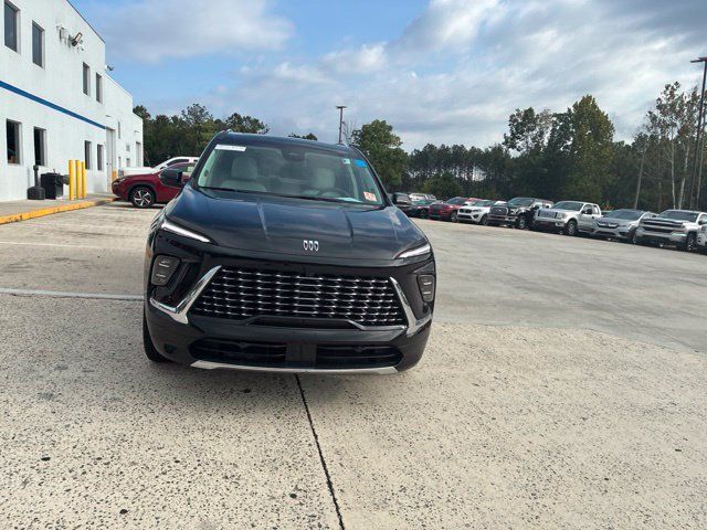 Used 2025 Buick Enclave Avenir w/ Trailering Package, 5000 lbs. FWD image 6