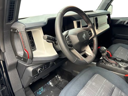 Used 2025 Ford Bronco Heritage Edition AWD/4WD image 49
