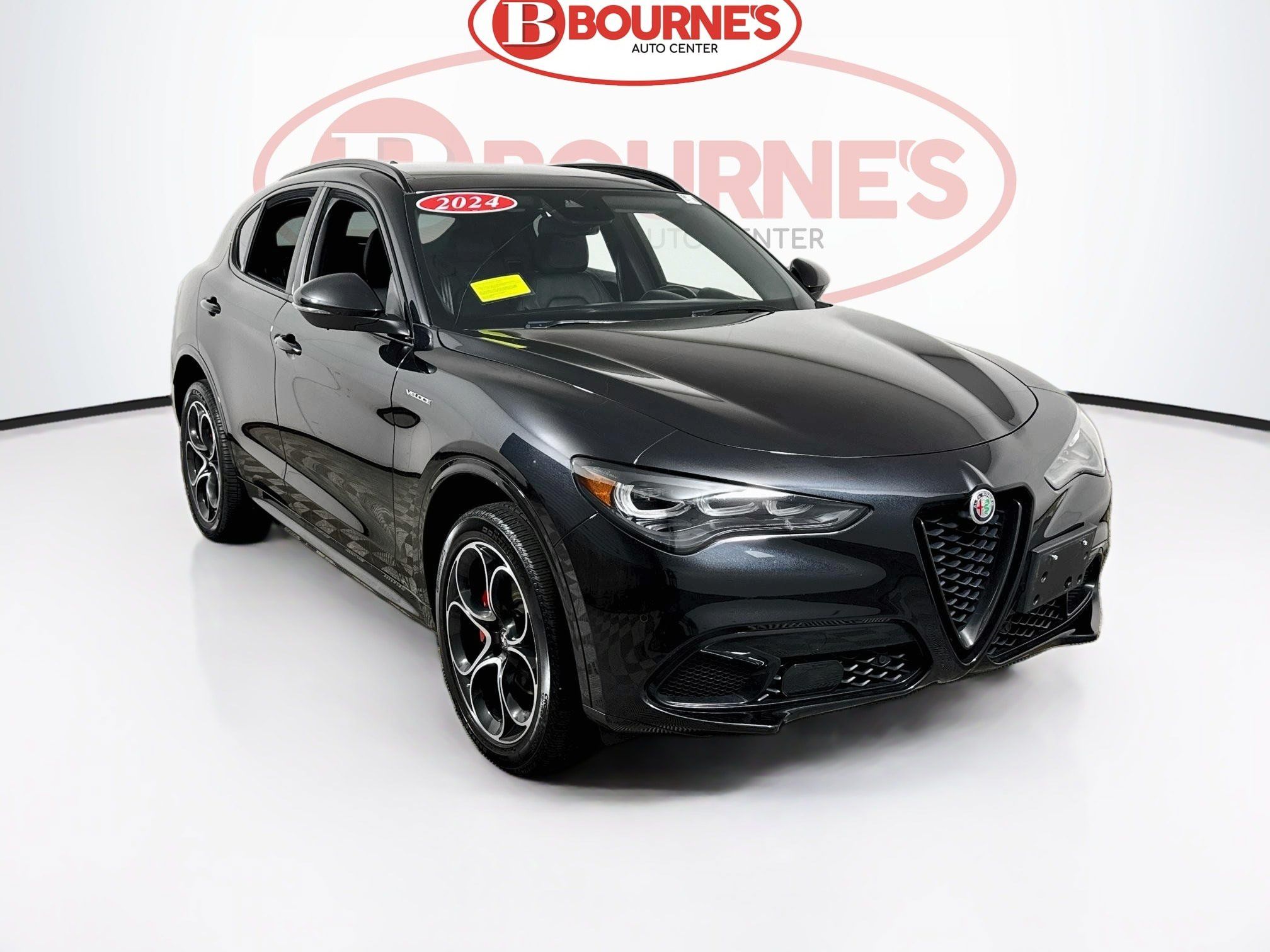 Used 2024 Alfa Romeo Stelvio Veloce AWD/4WD image 1