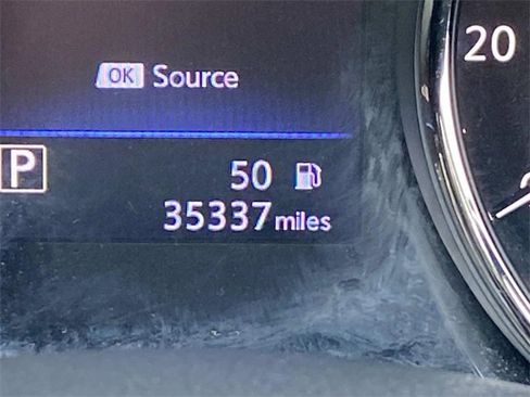 Used 2019 Nissan Rogue SV w/ Premium Package image 18