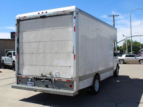 Used 2007 Ford E-450 and Econoline 450 RWD image 8