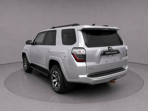 Used 2021 Toyota 4Runner SR5 AWD/4WD image 7