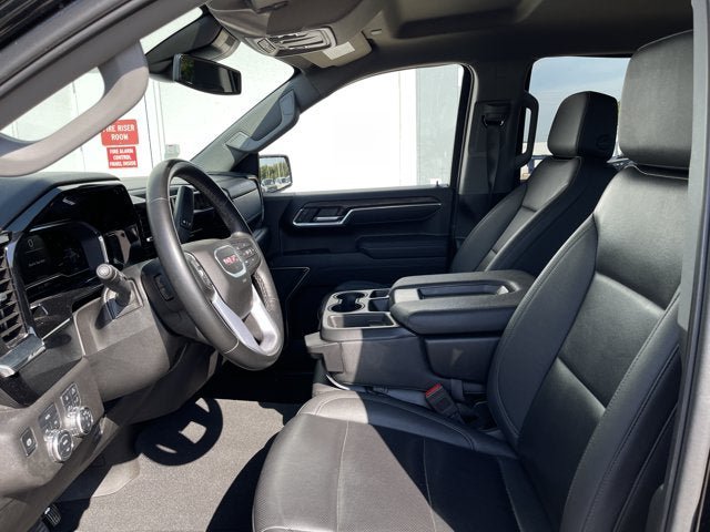 Used 2025 GMC Sierra 1500 SLT AWD/4WD image 13