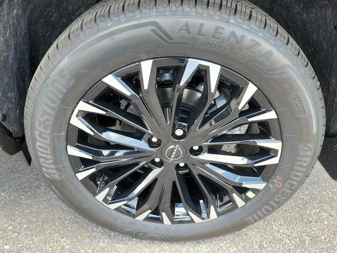New 2026 Nissan Rogue Dark Armor FWD image 7