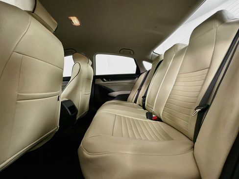 Used 2018 Honda Accord LX image 26