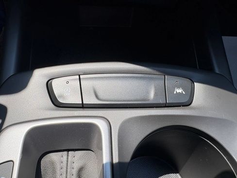 Used 2024 Chevrolet Trax LS w/ LS Convenience Package FWD image 22