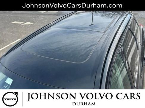 Used 2023 Volvo XC60 B5 Plus w/ Climate Package image 5