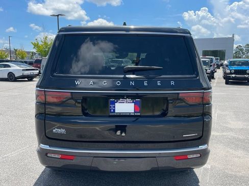 Used 2022 Jeep Wagoneer Series III w/ Premium Group I RWD image 23