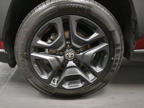Used 2024 Toyota RAV4 Adventure AWD/4WD image 32