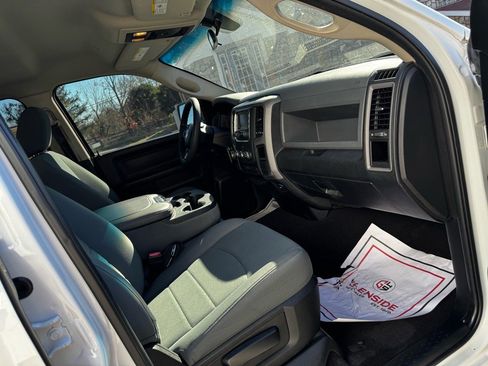 Used 2017 RAM 1500 Express w/ Express Value Package image 27