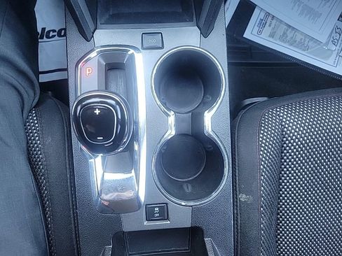 Used 2017 GMC Terrain SLE image 14