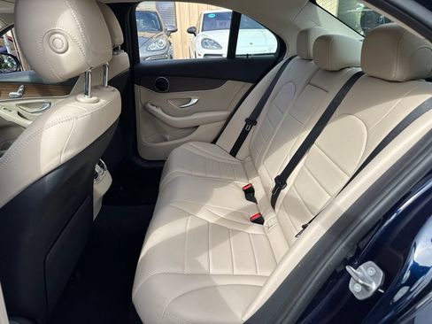 Used 2020 Mercedes-Benz C 300 Sedan image 8