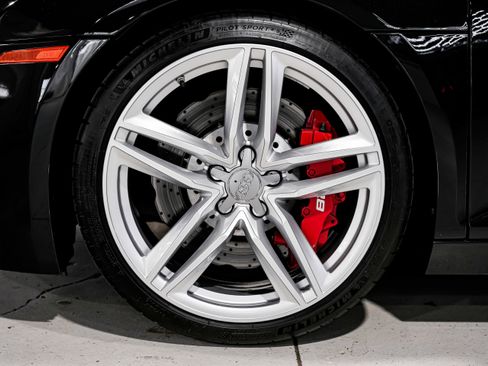 Used 2014 Audi R8 V8 w/ Full Leather Package image 43