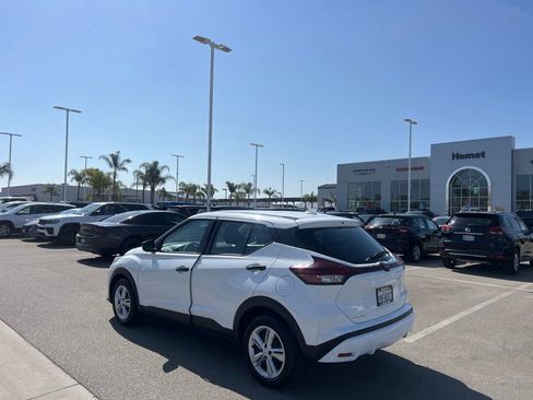 Used 2024 Nissan Kicks S FWD image 6