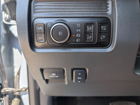 Used 2025 Ford F350 Lariat AWD/4WD image 21