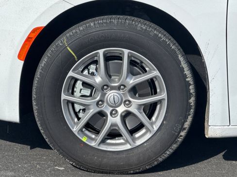 New 2026 Chrysler Voyager LX image 25