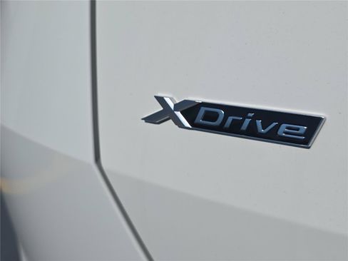 Used 2026 BMW X3 xDrive30i w/ Convenience Package AWD/4WD image 5