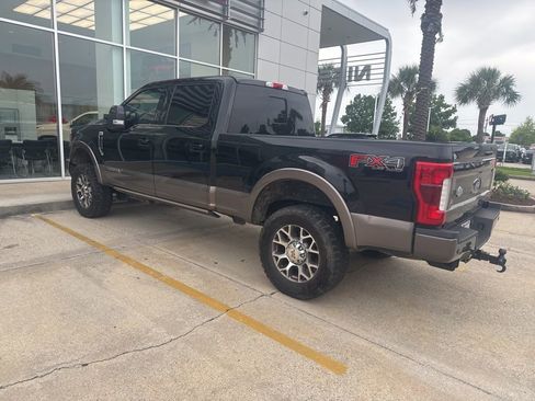 Used 2019 Ford F250 King Ranch w/ King Ranch Ultimate Package AWD/4WD image 4