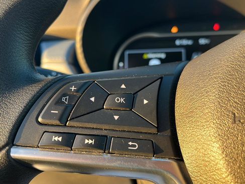 Used 2024 Nissan Versa SV w/ Trunk Package image 13