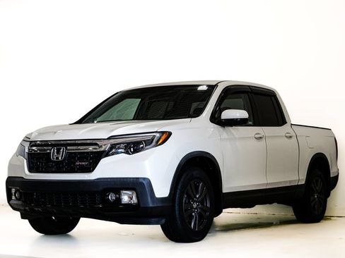 Used 2019 Honda Ridgeline Sport image 3