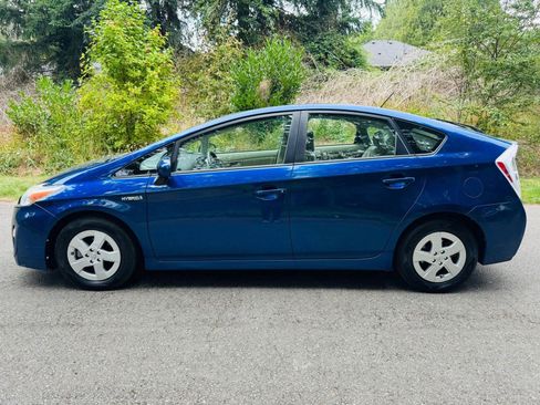 Used 2010 Toyota Prius Two image 2