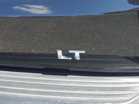 Used 2022 Chevrolet Tahoe LT RWD image 7
