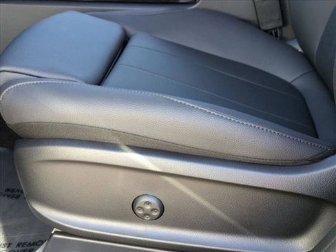 New 2026 Mercedes-Benz GLA 250 image 4