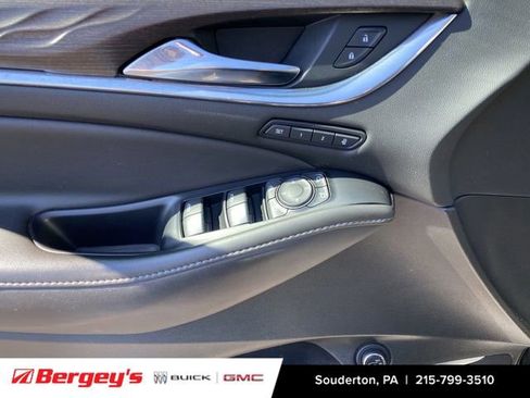 Certified 2022 Buick Enclave Avenir w/ Avenir Technology Package AWD/4WD image 27