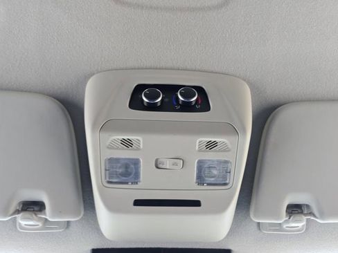 Used 2023 Ford Transit 350 XLT image 7