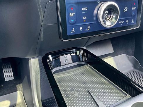 Certified 2023 Ford Mustang Mach-E Premium w/ Mustang Nite Pony Package image 32