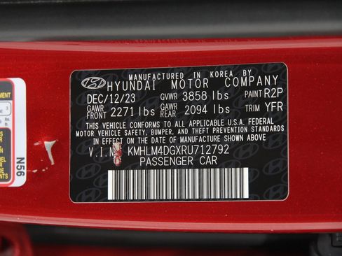 Used 2024 Hyundai Elantra SEL image 22