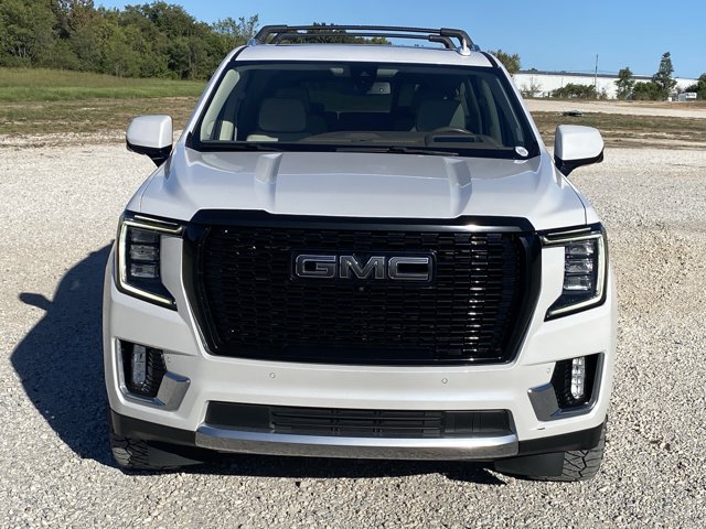 Used 2022 GMC Yukon Denali w/ Max Trailering Package AWD/4WD image 12