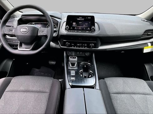 New 2026 Nissan Rogue SV FWD image 5