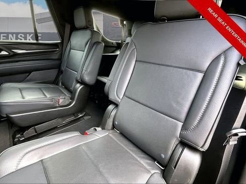 Used 2021 GMC Yukon Denali w/ Denali Premium Package AWD/4WD image 29