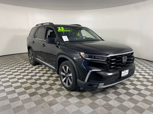 Used 2023 Honda Pilot Touring image 18