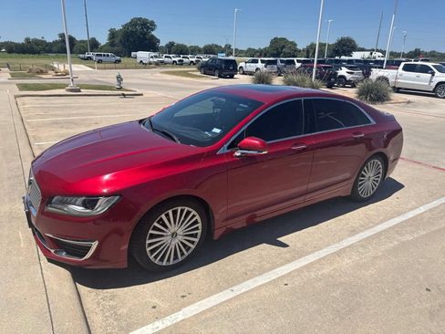 Used 2017 Lincoln MKZ Reserve FWD image 1