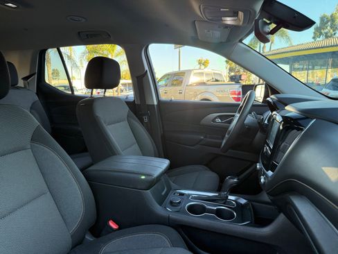 Used 2019 Chevrolet Traverse LS image 21