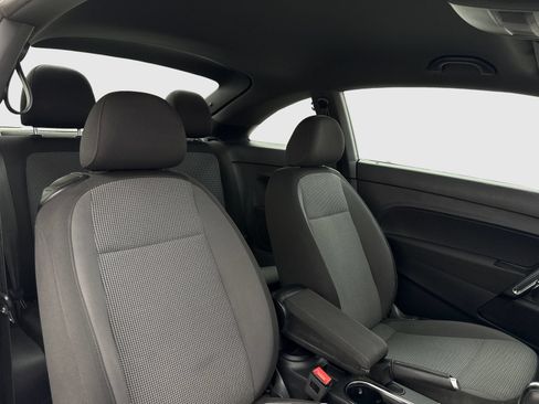 Used 2018 Volkswagen Beetle 2.0T S FWD image 37