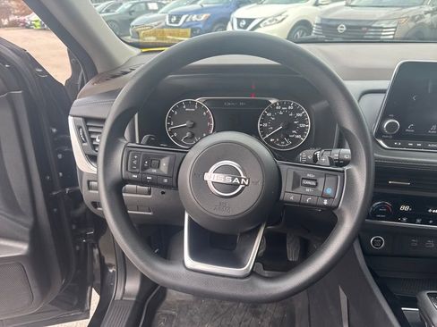 Certified 2023 Nissan Rogue SV image 14