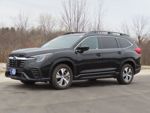 Used 2024 Subaru Ascent Premium w/ Convenience Package image 23