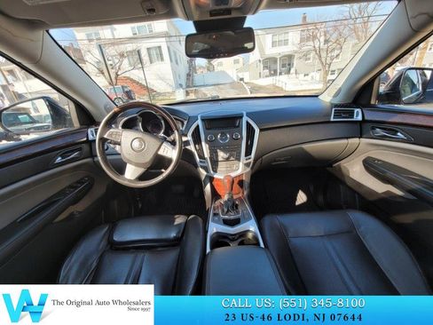 Used 2011 Cadillac SRX Luxury image 8