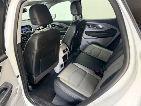 Used 2023 GMC Terrain SLT AWD/4WD image 35